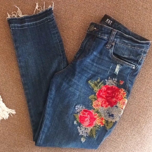 Kut from the Kloth Women's Blue Floral Embroidered Jeans Size 4. Beautiful. - Picture 2 of 10